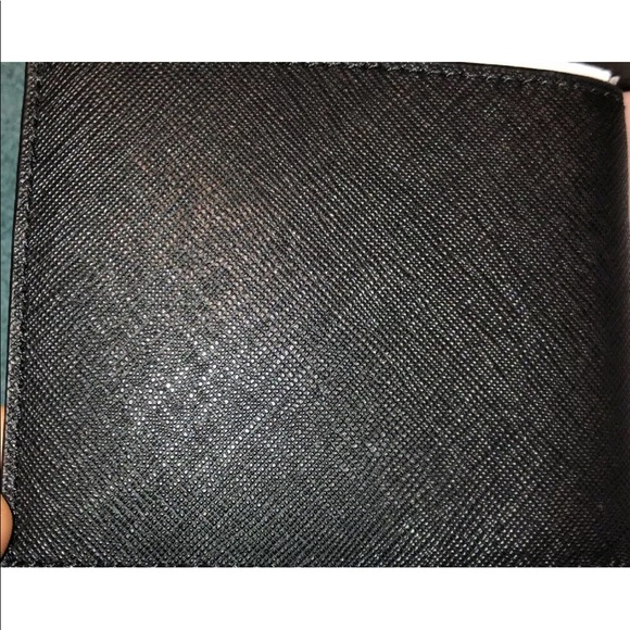 Michael Kors black wallet - Picture 4 of 4